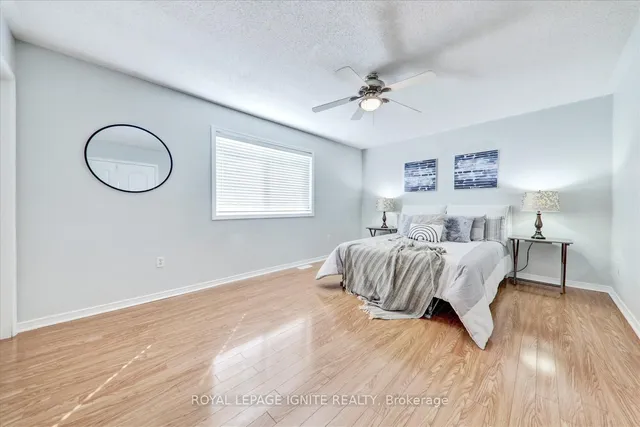 Additional image 11 of 14 Nostalgia Crt