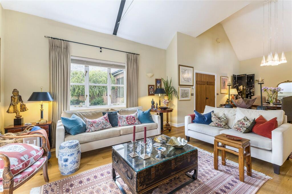 Additional image 5 of Hertford Road, Digswell, Welwyn, Hertfordshire, AL6