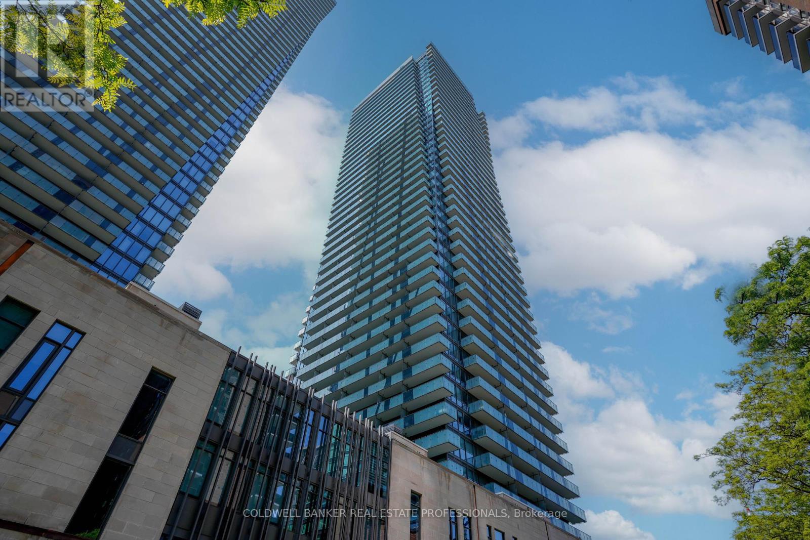 2202 - 65 ST MARY STREET|Toronto (Bay Street Corridor), Ontario M5S0A6