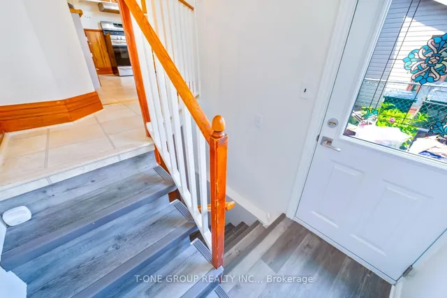 Additional image 17 of 221 Christie St