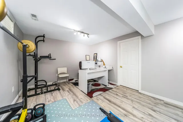 Additional image 40 of 19 Cotton Grass St