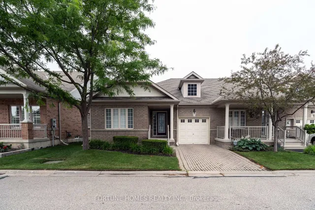 67 Locust Dr