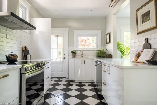 Additional image 13 of 39 Maplewood Ave