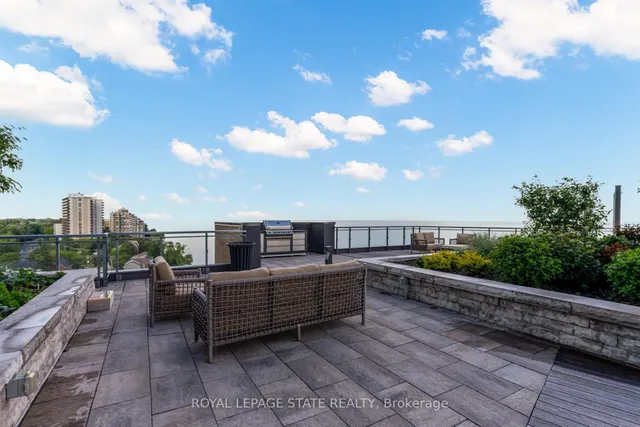 Additional image 41 of 2060 Lakeshore Rd Unit 308