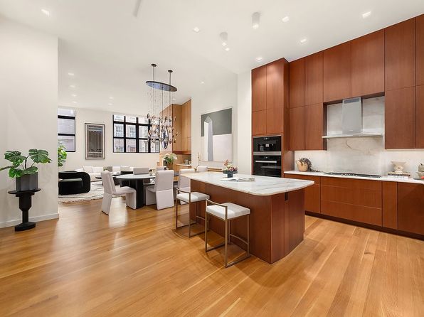 247 W 12th St, New York, NY 10014