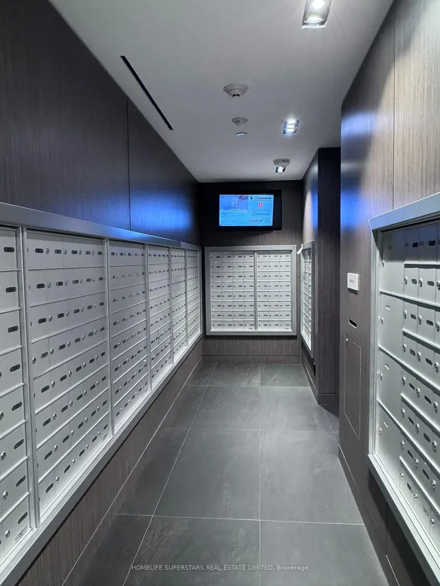 Additional image 9 of 181 Dundas St Unit 611