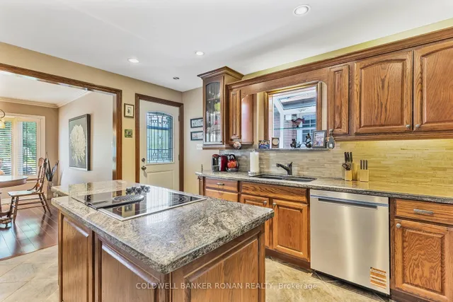 Additional image 10 of 20 Hallow Cres