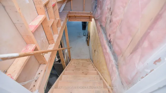 Additional image 39 of 74 EASTVIEW Gate