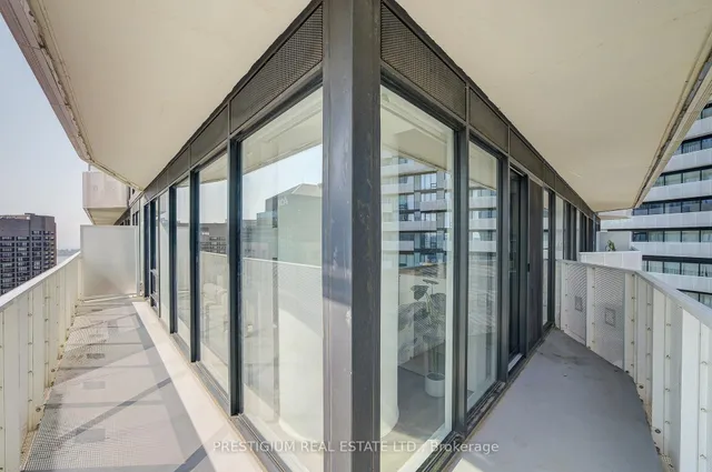 Additional image 39 of 88 Harbour St Unit 3104