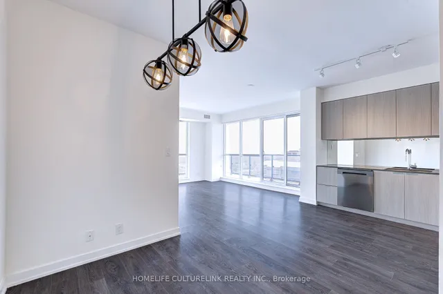 Additional image 12 of 609 Avenue Rd Unit 1704