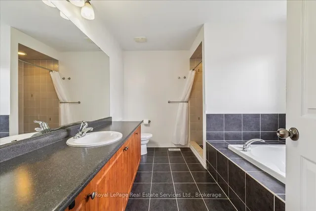 房产图片 26 - 64 Newport Cres