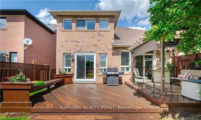 房产图片 22 - 26 Baccarat Cres