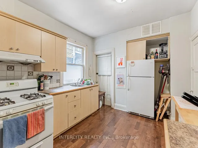 Additional image 14 of 111 Alberta Ave