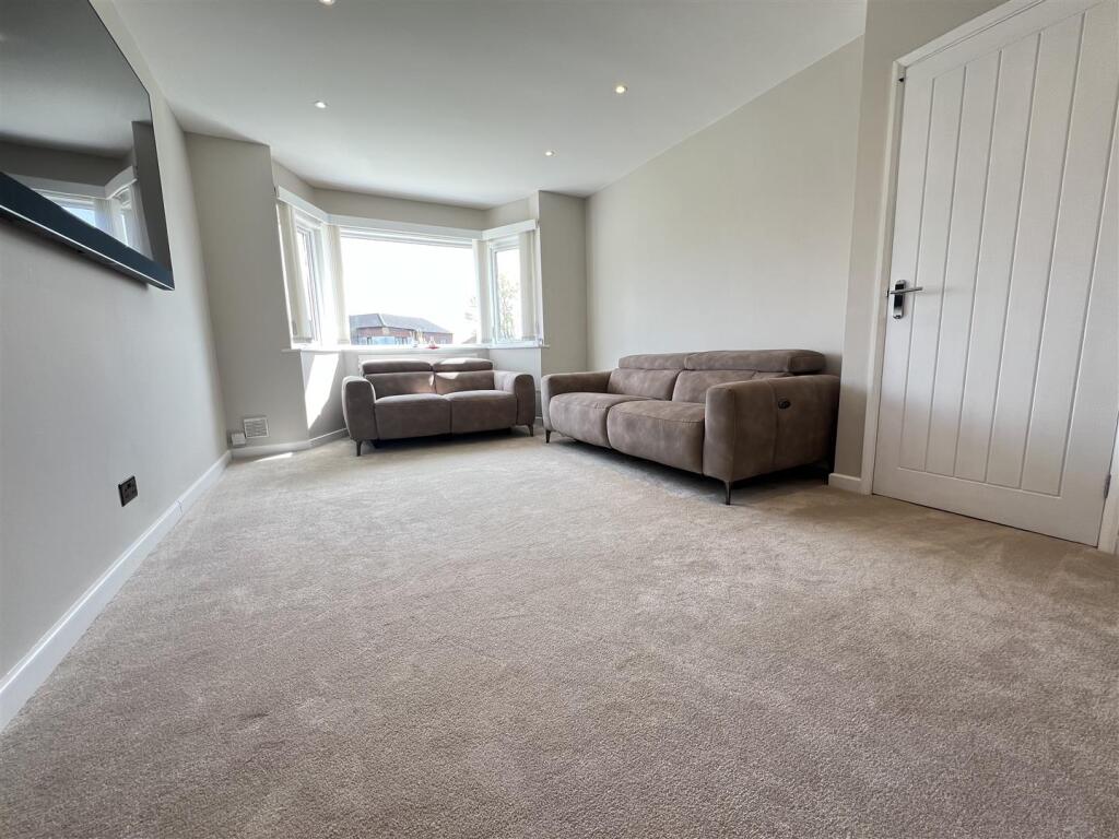 Additional image 32 of Gainsborough Crescent, Great Barr, Birmingham