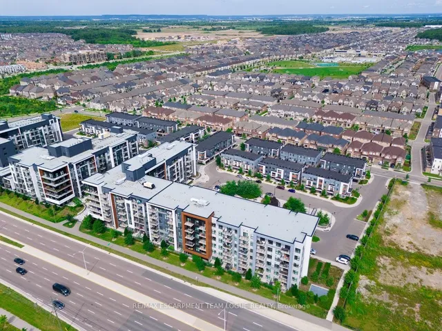 Additional image 45 of 128 GROVEWOOD COMMON Unit 509