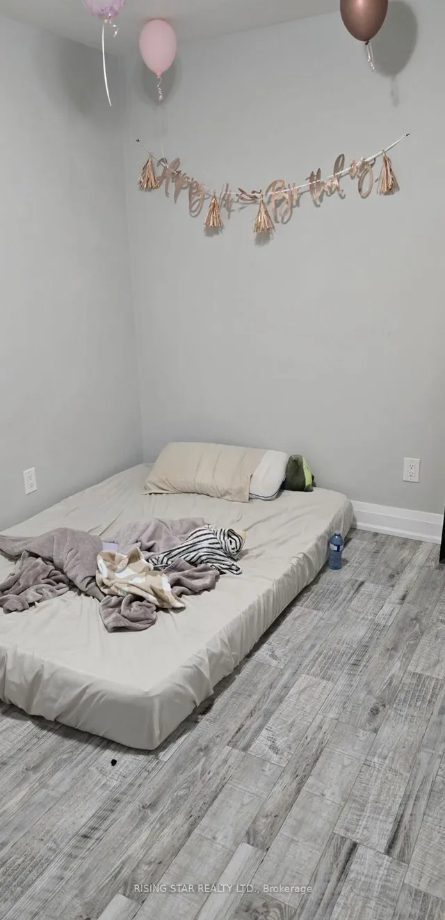 Additional image 11 of 73 Seacliff Blvd