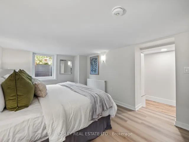 Additional image 35 of 60 Glenside Ave