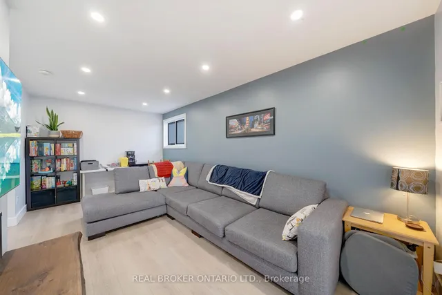 Additional image 16 of 579 Chamberlain Rd