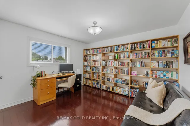 Additional image 30 of 17 Madrid Cres