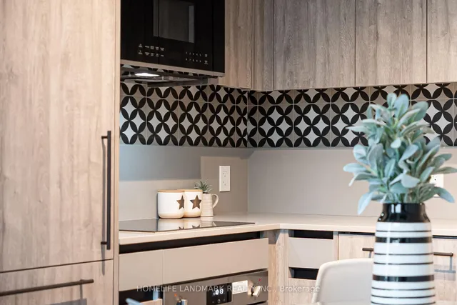 Additional image 5 of 1200 Dundas St Unit 407