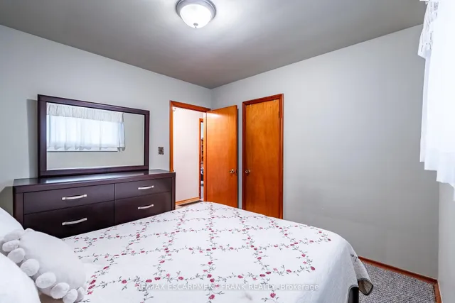 Additional image 22 of 6 DEAN Ave