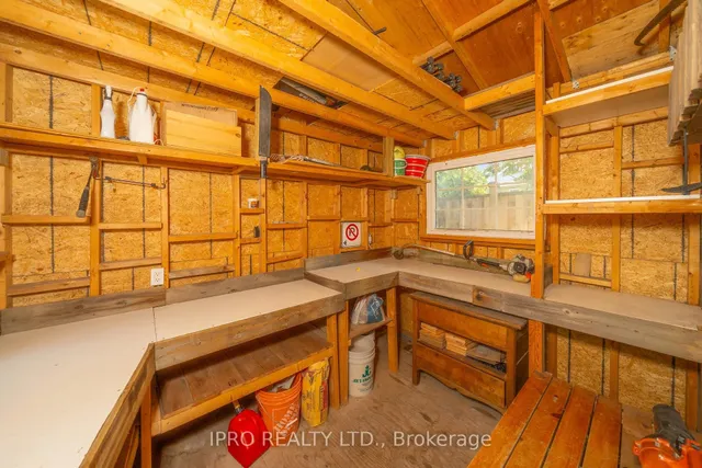 Additional image 33 of 365 Silverthorn Ave