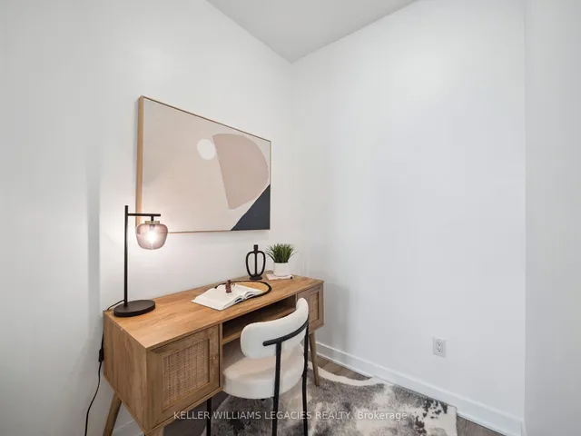 房产图片 11 - 29 Singer Crt 单元 2703