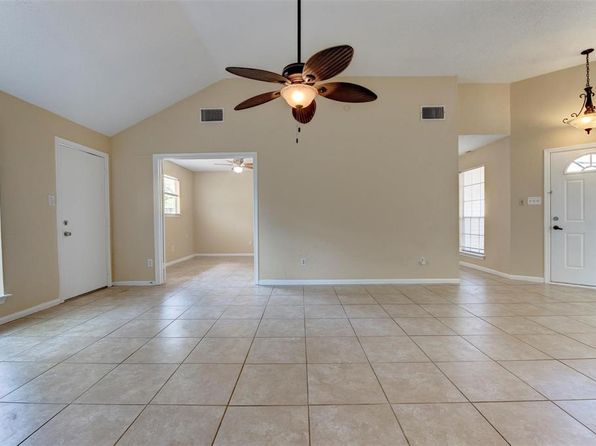 4035 Green Crest Dr, Houston, TX 77082