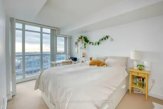 Additional image 18 of 15 Iceboat Terr Unit 2308