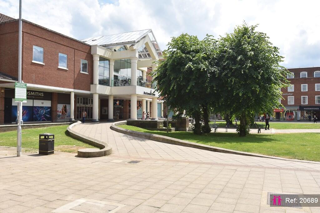 Additional image 32 of Stonehills, Welwyn Garden City