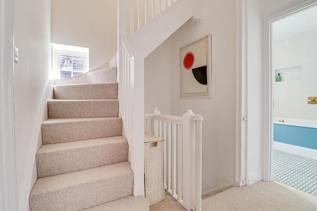 Additional image 17 of Barnfield Road, Harpenden, Hertfordshire, AL5