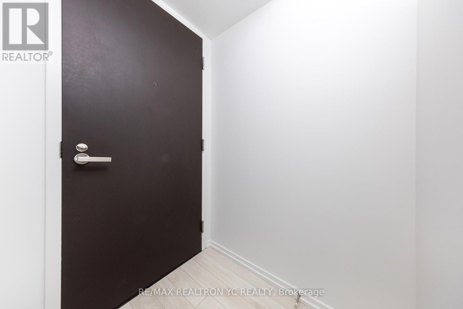 5104 - 197 YONGE STREET|Toronto (Church-Yonge Corridor), Ontario M5B1M4