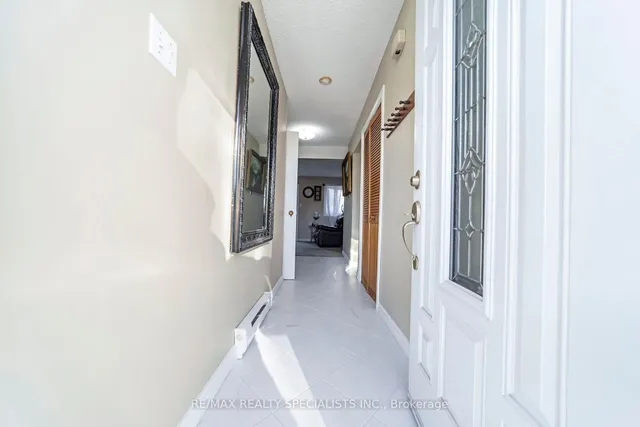 Additional image 9 of 30 Hardcastle Crt