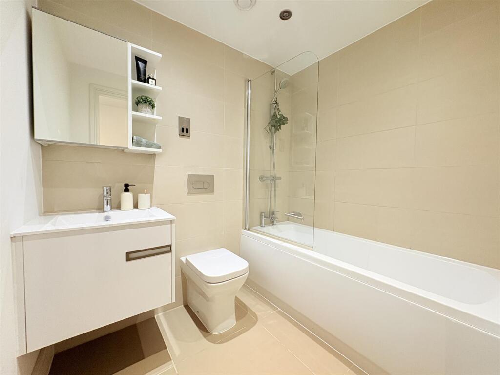 Additional image 18 of Moseley Central, Moseley