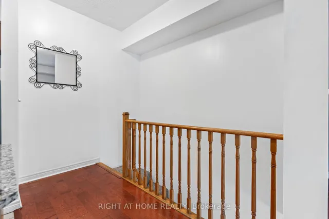 Additional image 7 of 205 Wellesley St Unit 205