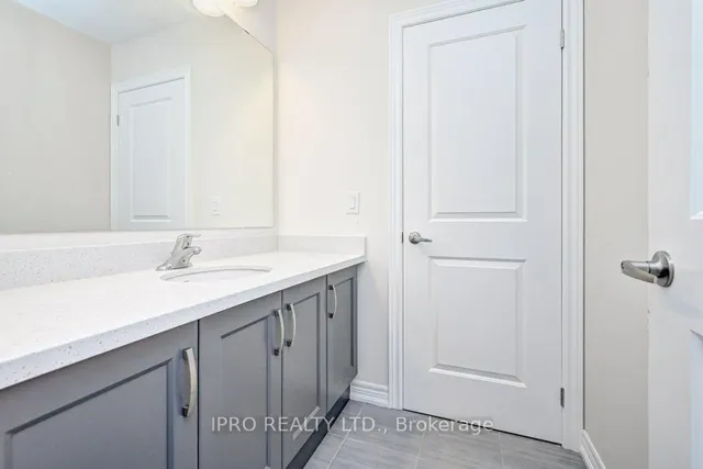 Additional image 33 of 624 Beckview Cres