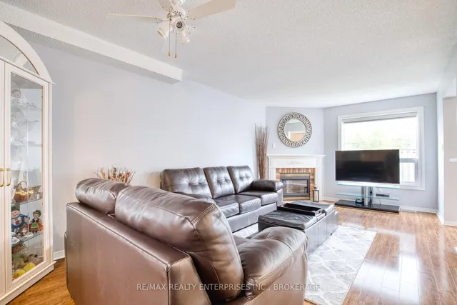 Additional image 6 of 800 Paramount Dr Unit 2