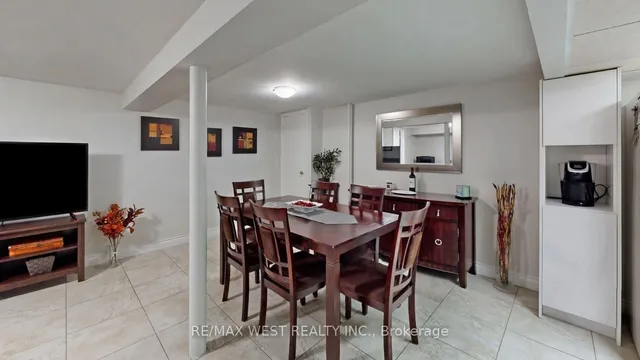 Additional image 32 of 12 Franson Cres