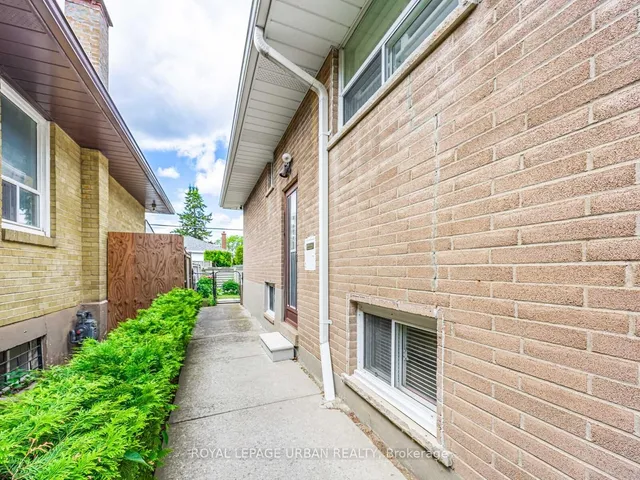 Additional image 9 of 16 Mozart Ave