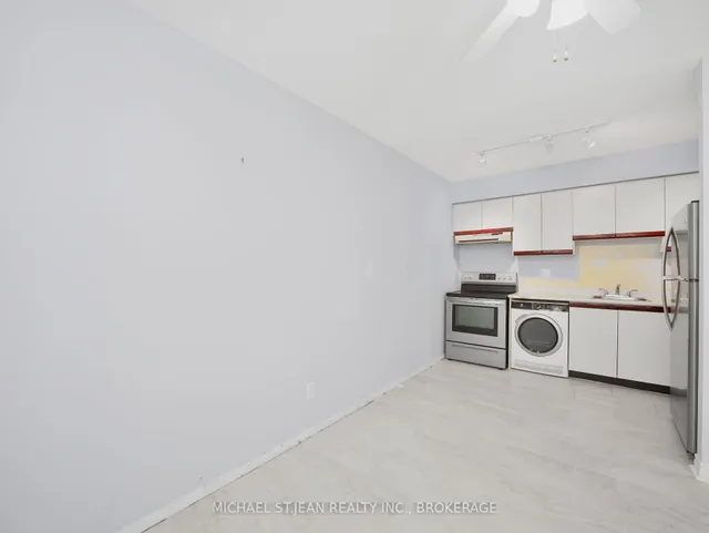 Additional image 21 of 36 James St Unit 703