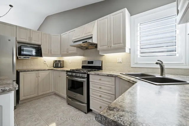 Additional image 17 of 17 Hillgarden Dr