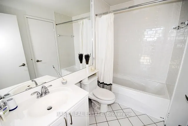 Additional image 9 of 901 Queen St Unit 623