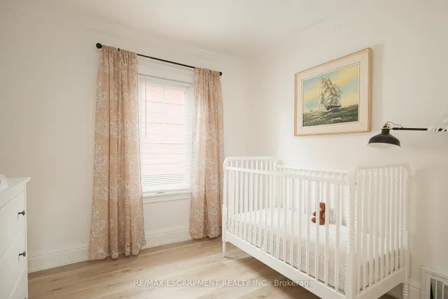 房产图片 29 - 505 Queensdale Ave