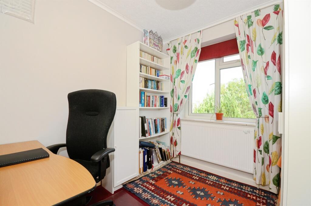 Additional image 10 of Langley Crescent, St. Albans