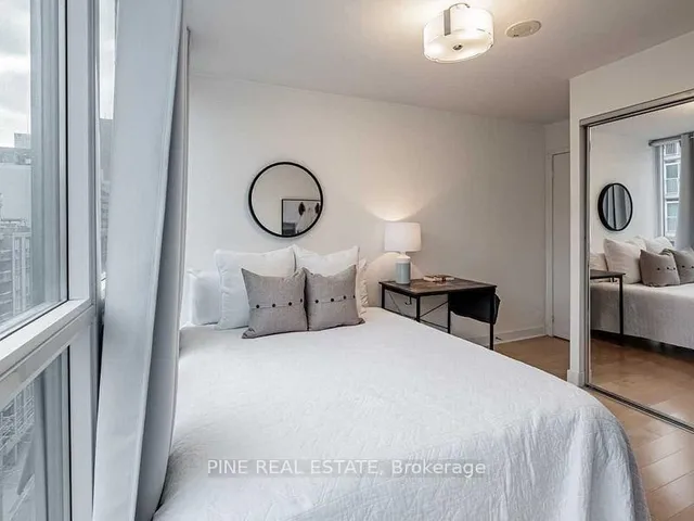 Additional image 14 of 320 Richmond St Unit 1103