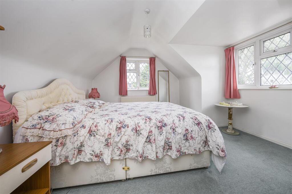 Additional image 13 of Burston Drive, Park Street, St. Albans