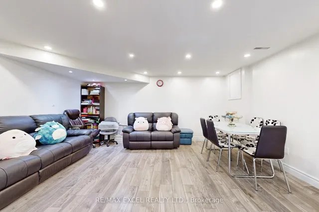 Additional image 35 of 43 Sonmore Dr