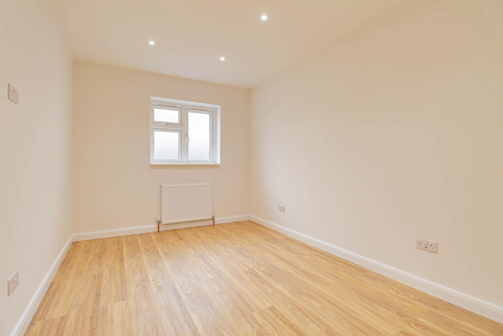 Additional image 13 of Robert Avenue, St Albans, AL1