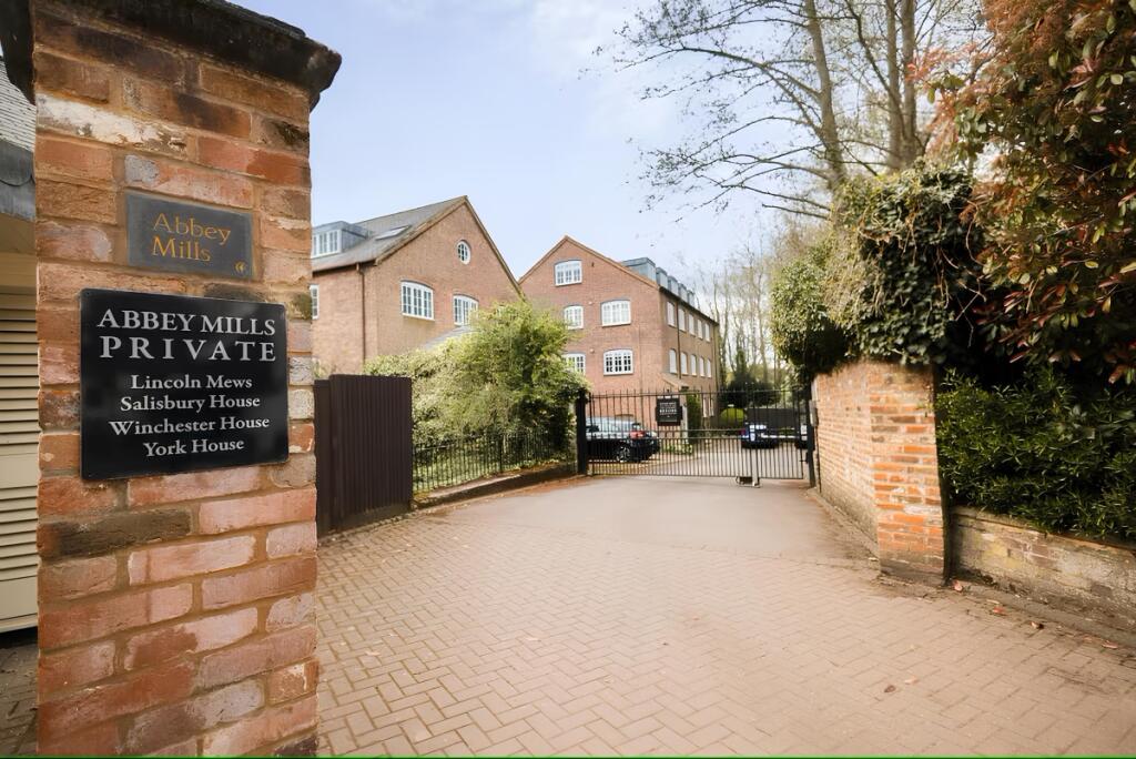 Additional image 49 of Abbey Mill Lane St. Albans AL3