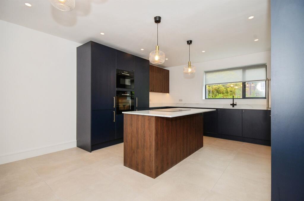 Additional image 20 of Mount Pleasant Lane, Bricket Wood, St. Albans